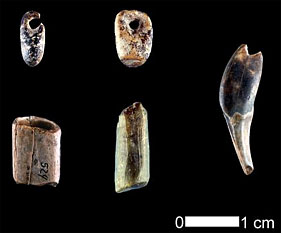 Art mobilier aurignacien daté de - 42 000 ans