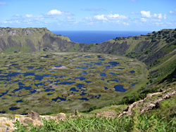 Cratère du volcan Rano Raraku