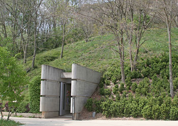 Entrée du Musée de Solutré 