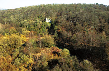 Vue aerienne de la grotte de spy