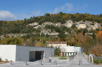 L'entrée au Pôle International de Préhistoire - Les Eyzies