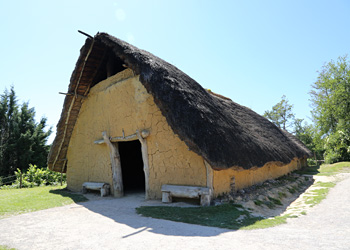 Maison du néolithique 