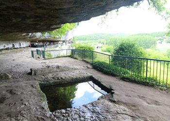 Un bassin taillé dans la roche